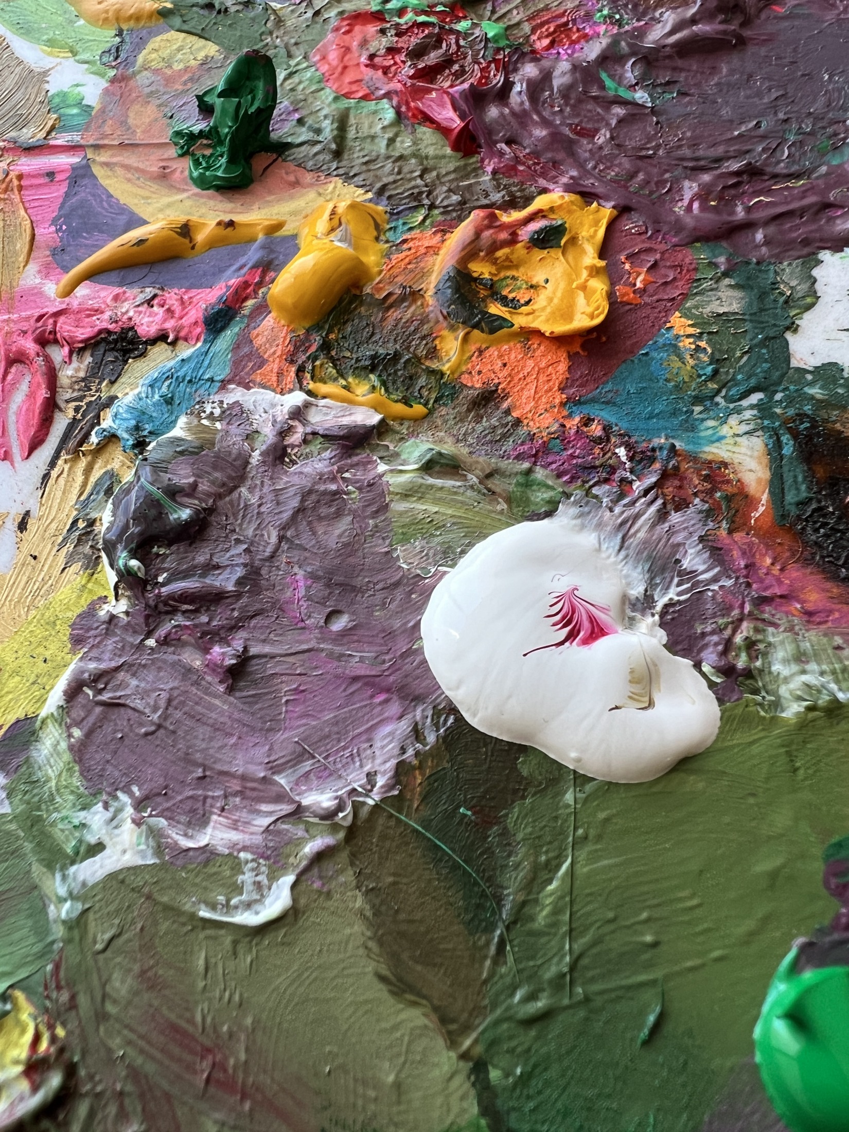 Detalle de empastes de pintura de colores